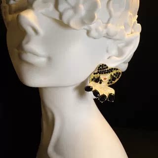 Vint Icon Earrings