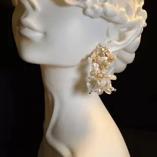 Pearlbloom Earrings