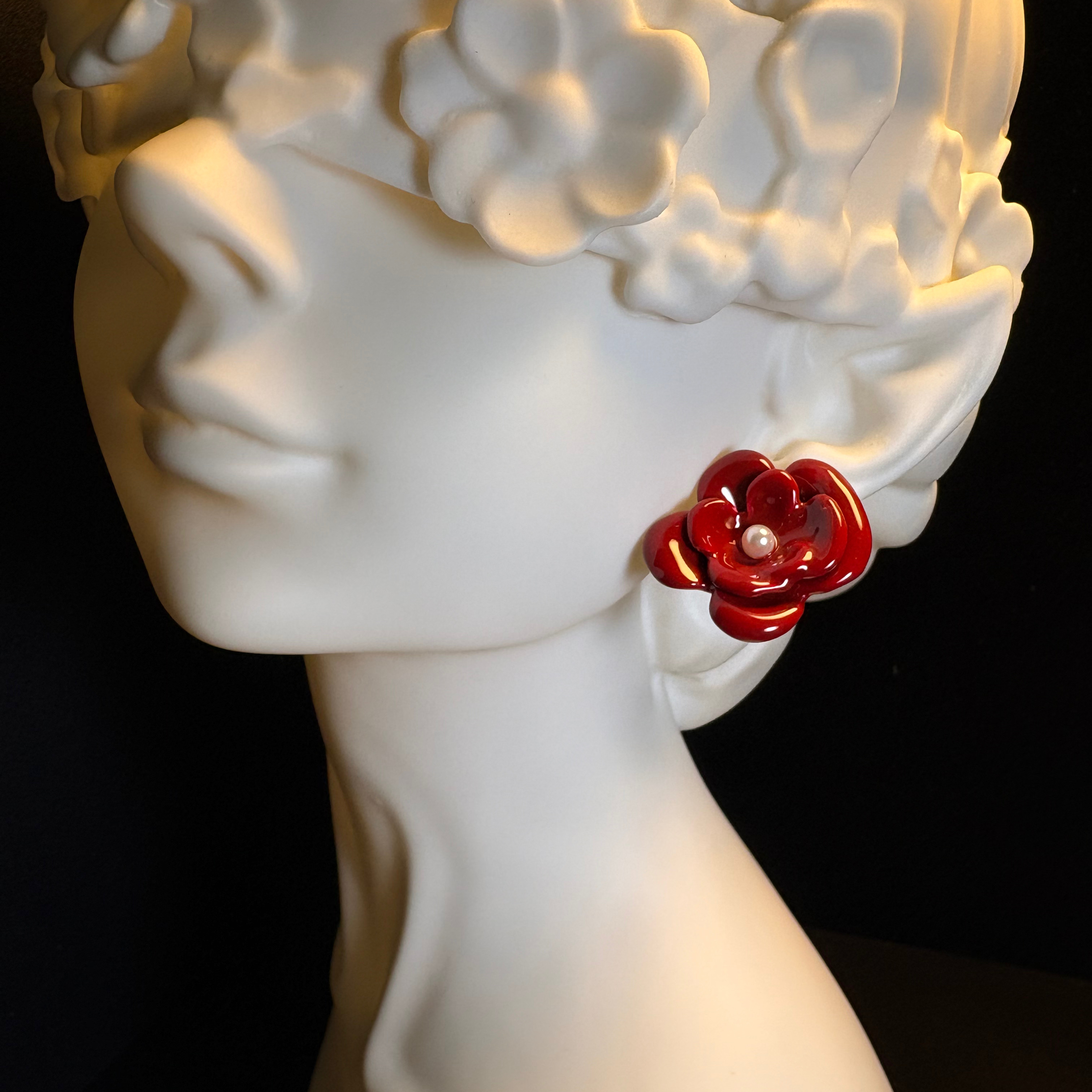 Pearl - Core Flower Earrings