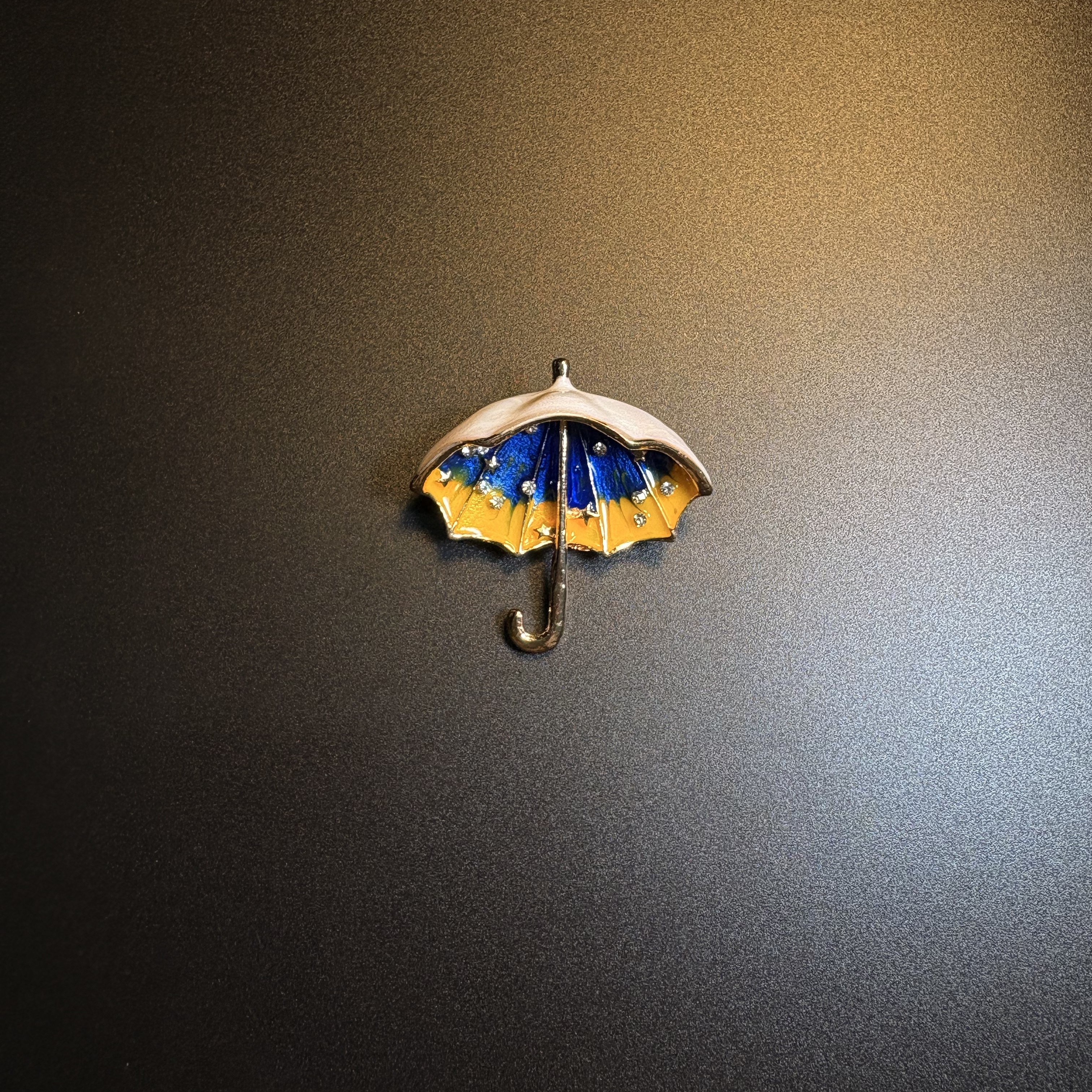 Starry - Umbrella Brooch