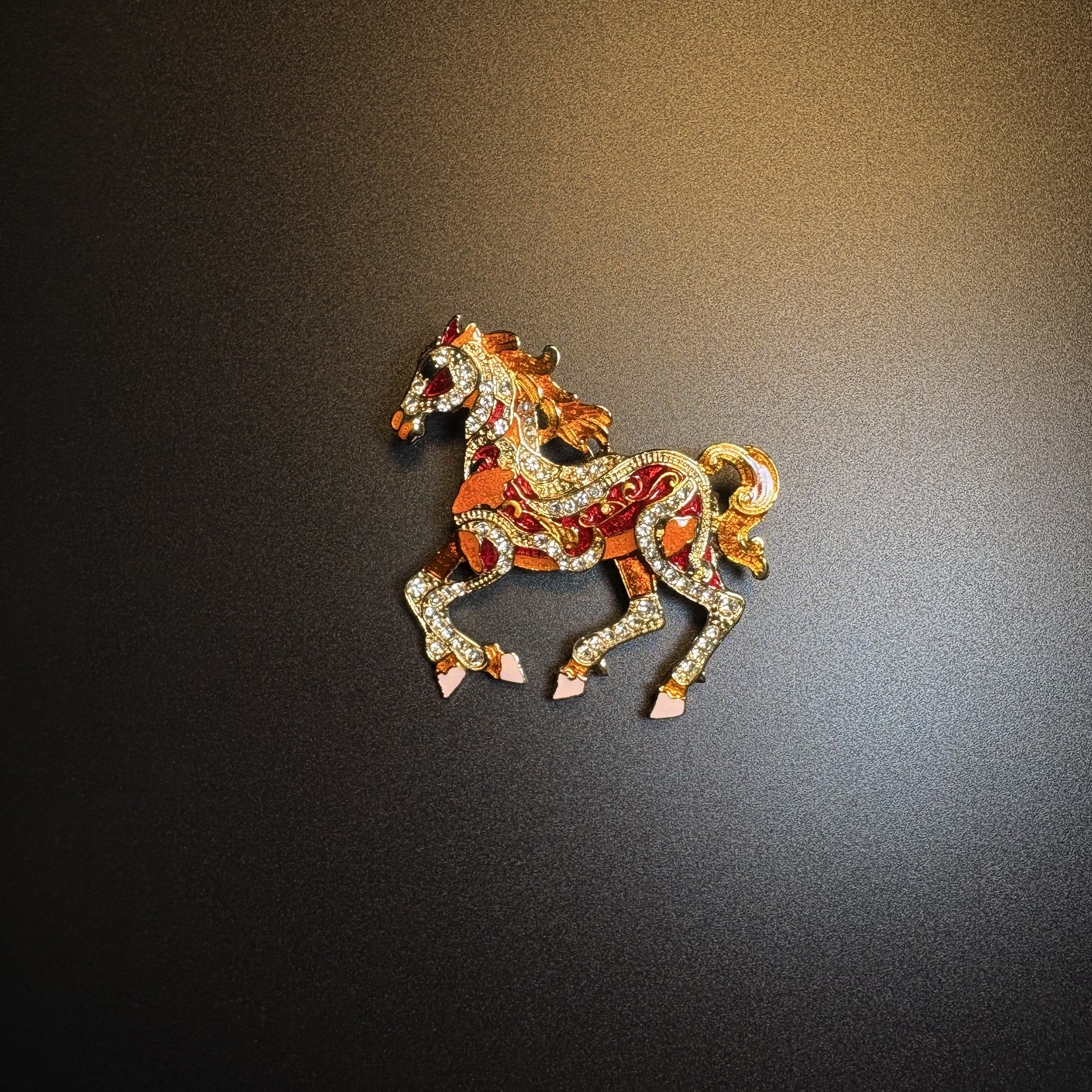 Red-Gold Steed Brooch