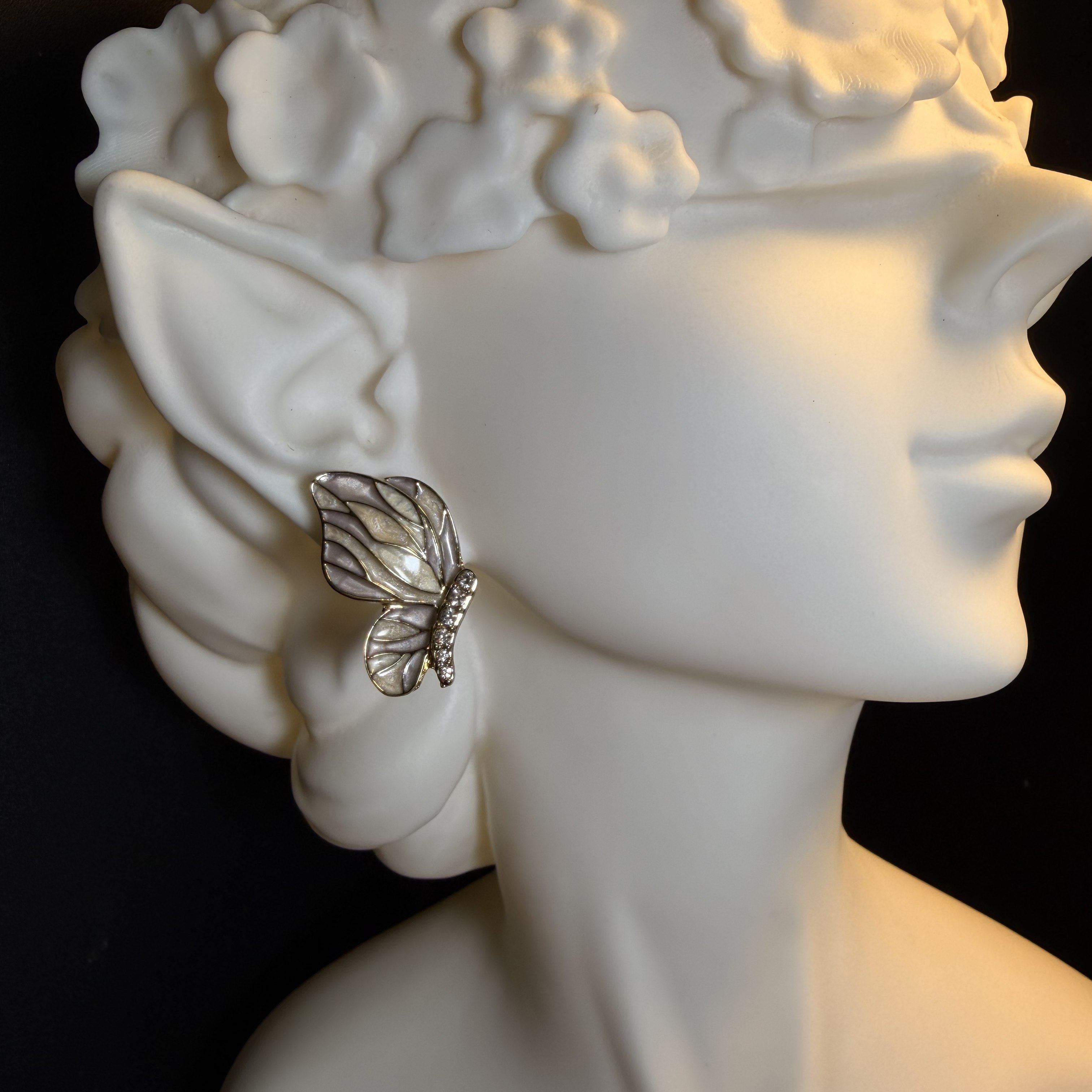 Pearl Flutter Earrings