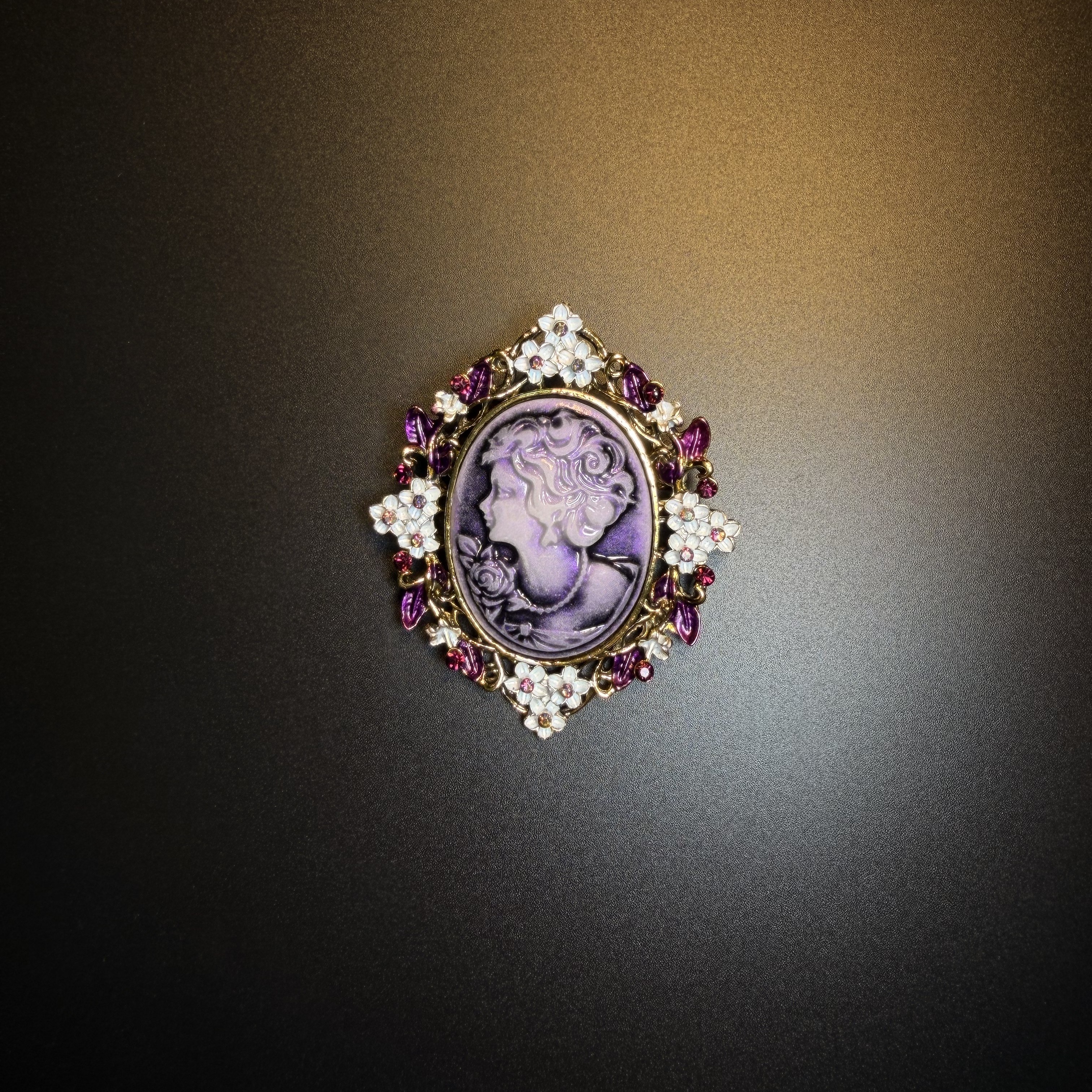 Heirloom Muse Brooch