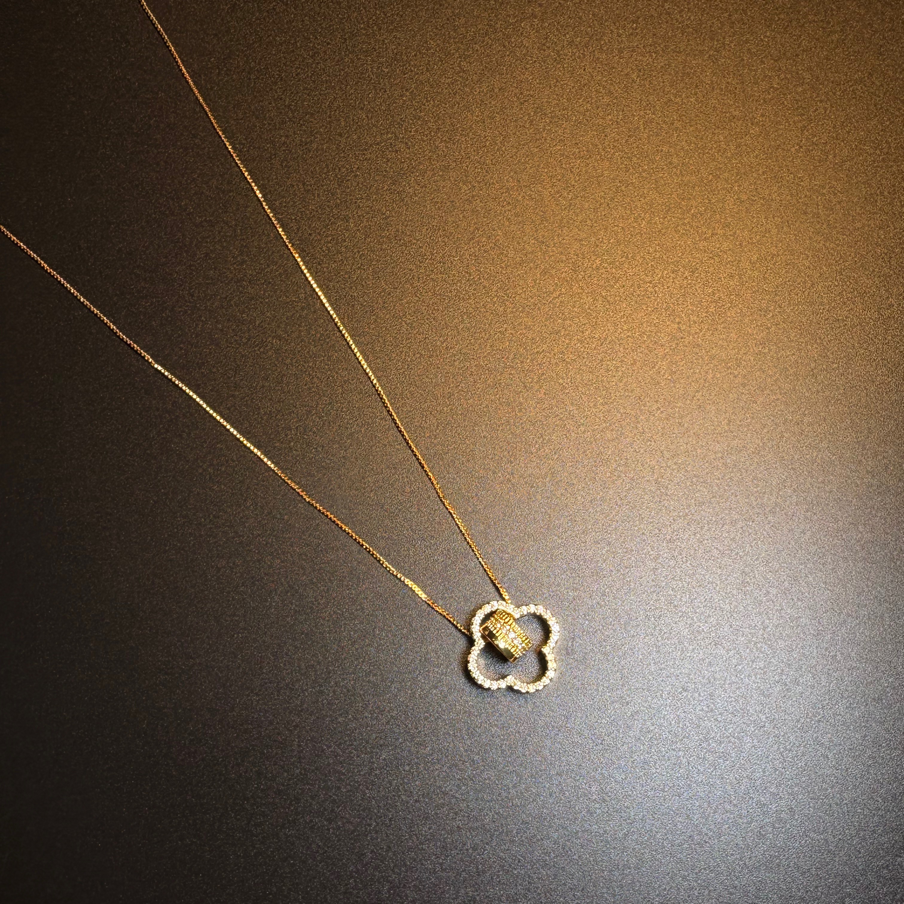 Diamond - Clover Necklace
