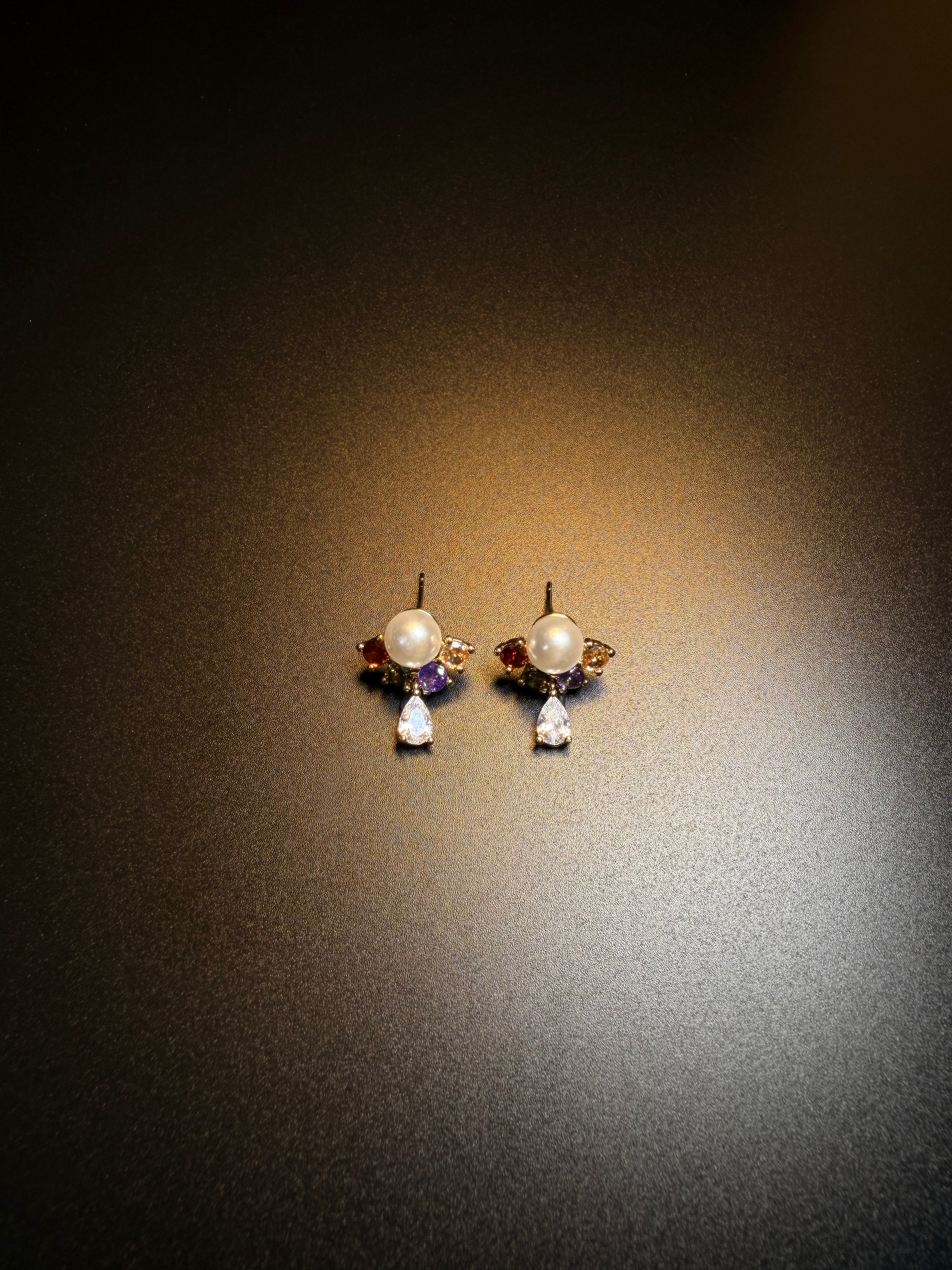 Pearlprisma Earrings