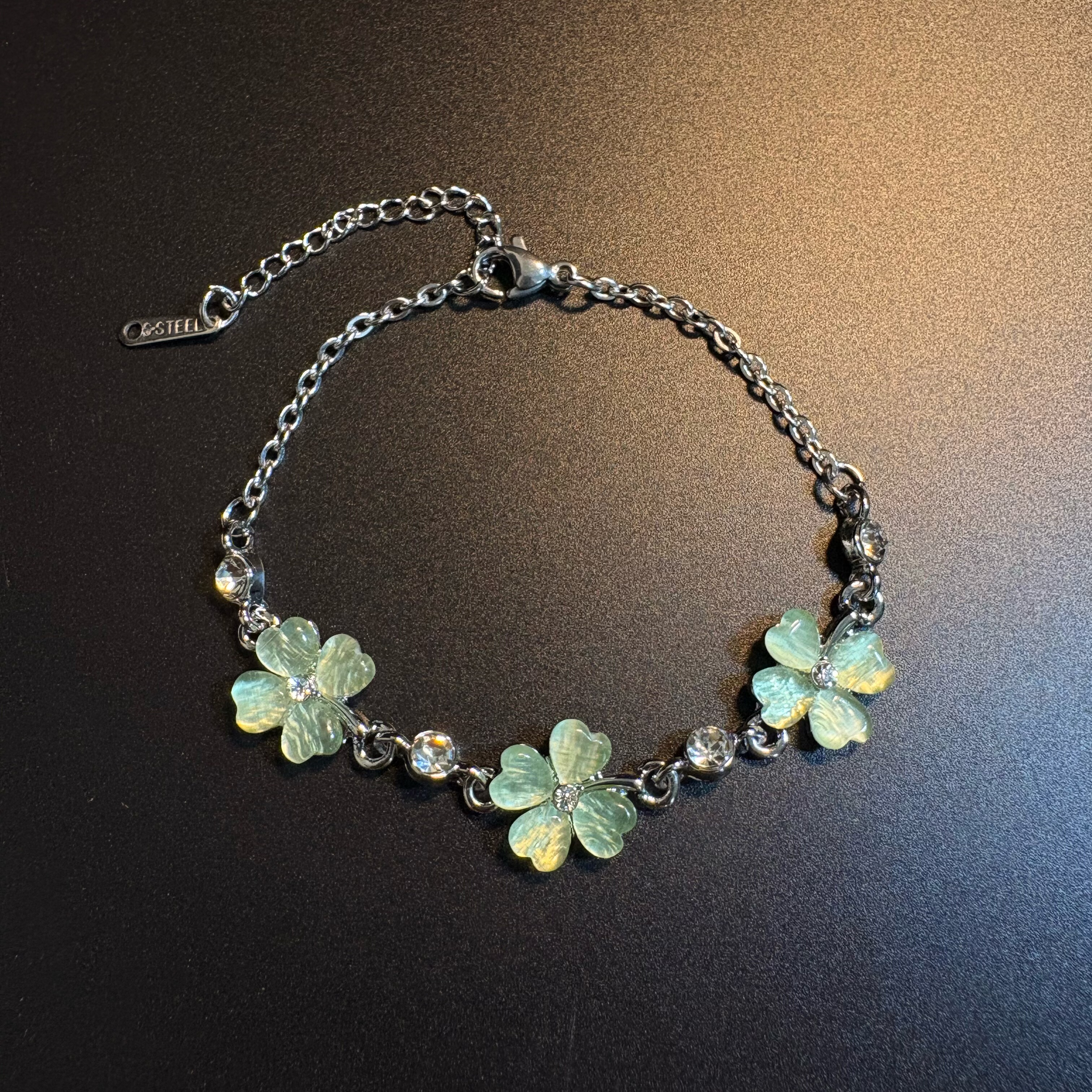 Clover Sparkle Bracelet