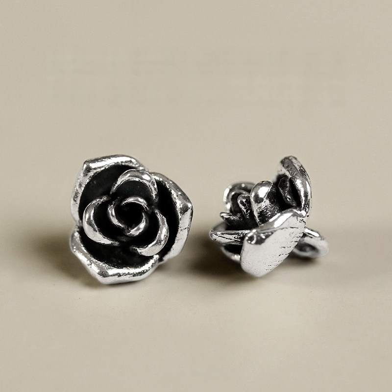 Black Rose Button