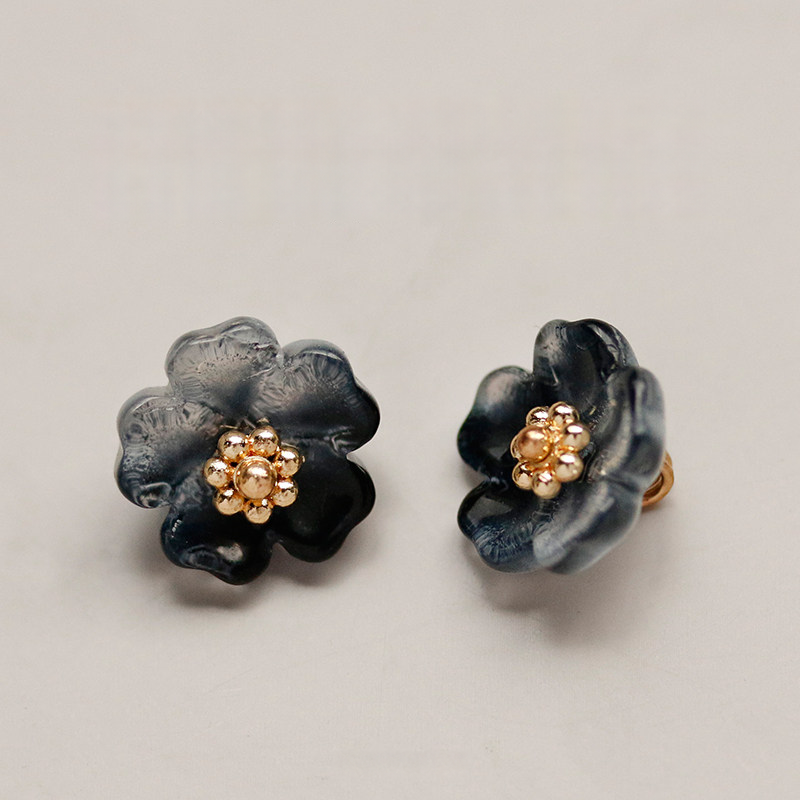 Lotus Bloom Button