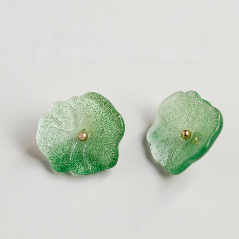 Lotus Leaf Button