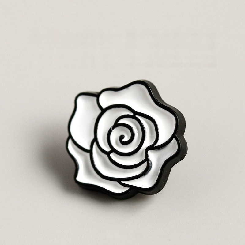 Camellia Stroll Button