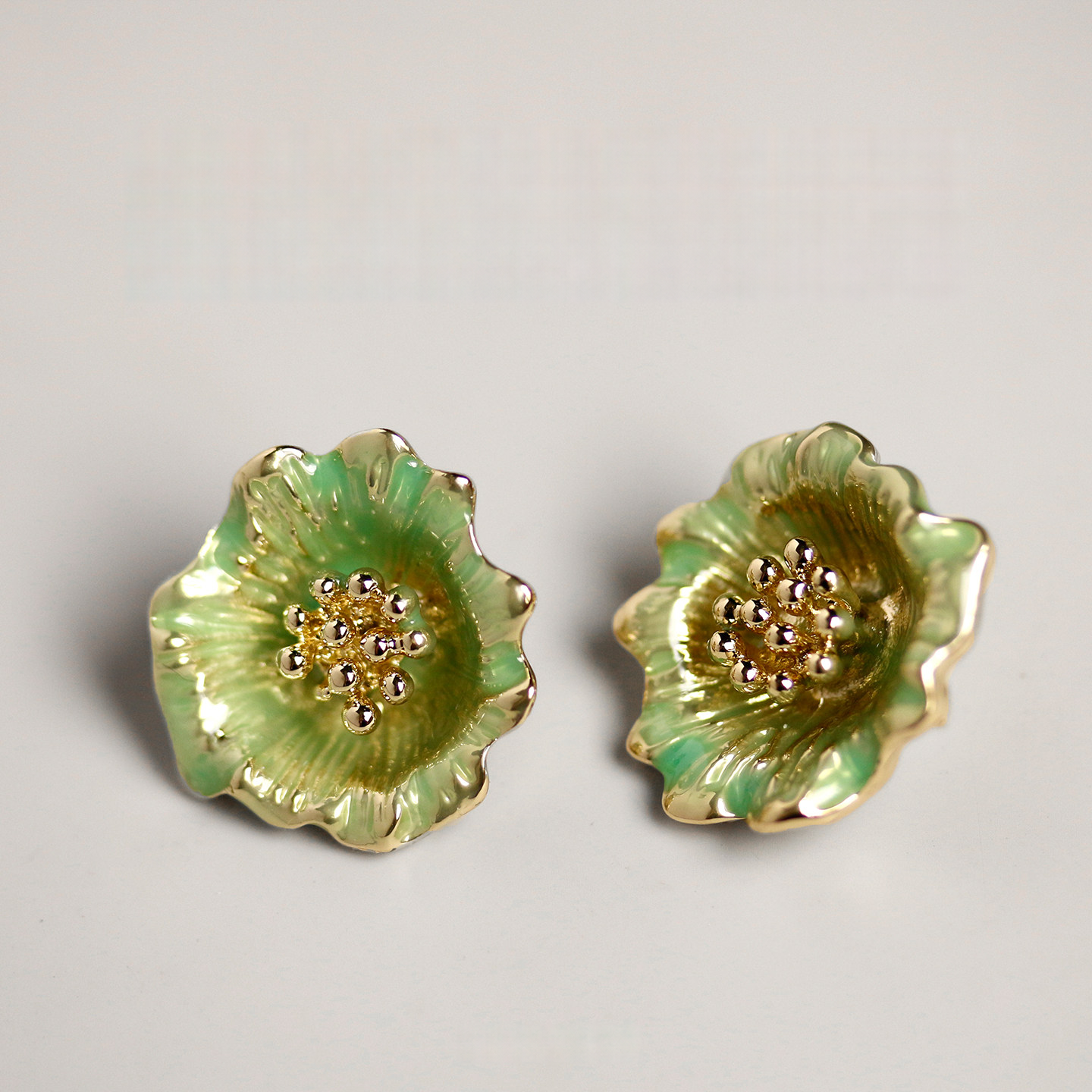 Lotus Cottage Button